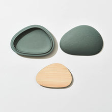 Load image into Gallery viewer, Kohgou Hinoki Plate Diffuser - Green
