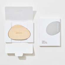 Load image into Gallery viewer, A beige Hinoki wood plate diffuser refill presented in an open white box with the brand 'elemense' visible on the wood.
