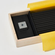 Load image into Gallery viewer, Incense: suou (wood) 40 sticks
