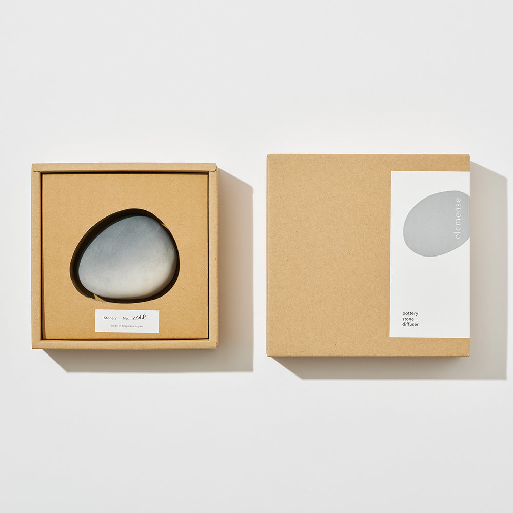 186000 現状品 日本香堂 POTTERY STONE DIFFUSER　アロマオイルセット 98107  グレー [0000000003121] Pottery Stone Oil Diffuser - Made in Japan | Jlife – J-Life